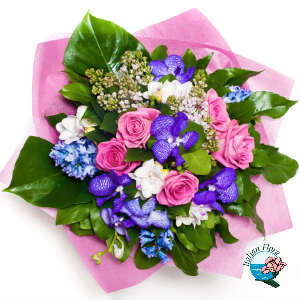 Bouquet rosa, bianco e blu Bouquet rosa, bianco e blu